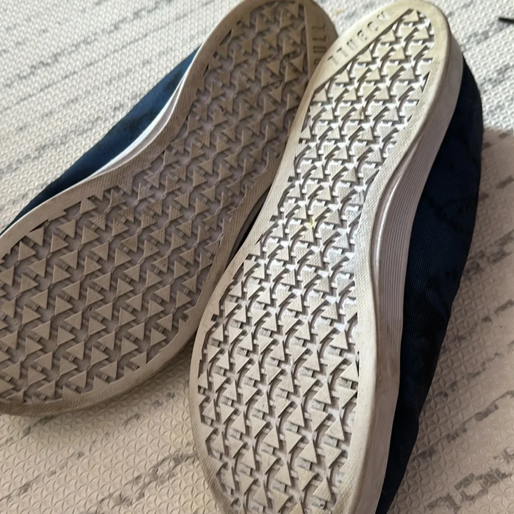 No Bull sneakers 10.5